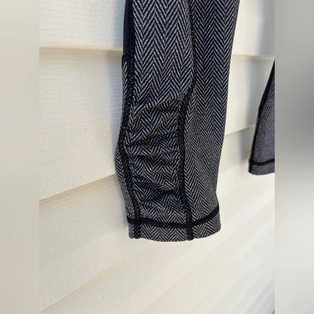 Lululemon Speed Crop 21” Giant Herringbone Black Heather Black
